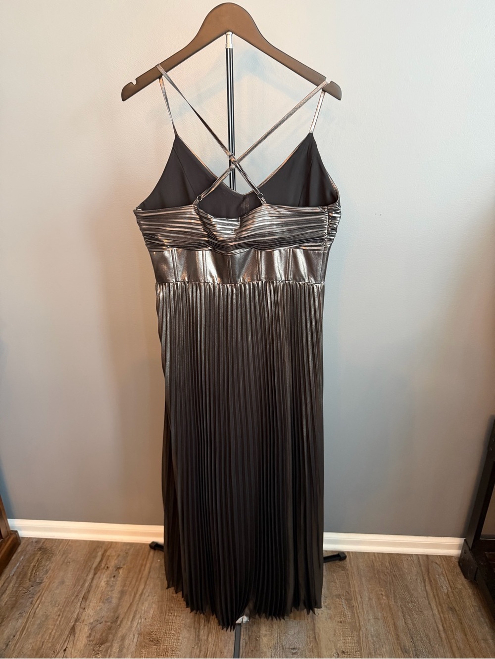Banana Republic Odetta Metallic Pleated Maxi Dress - Gunmetal NWT - Picture 4 of 14